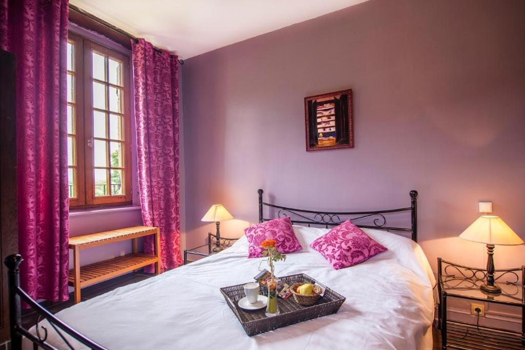 Готель Domaine Le Prieure Chaumont-le-Bourg Екстер'єр фото
