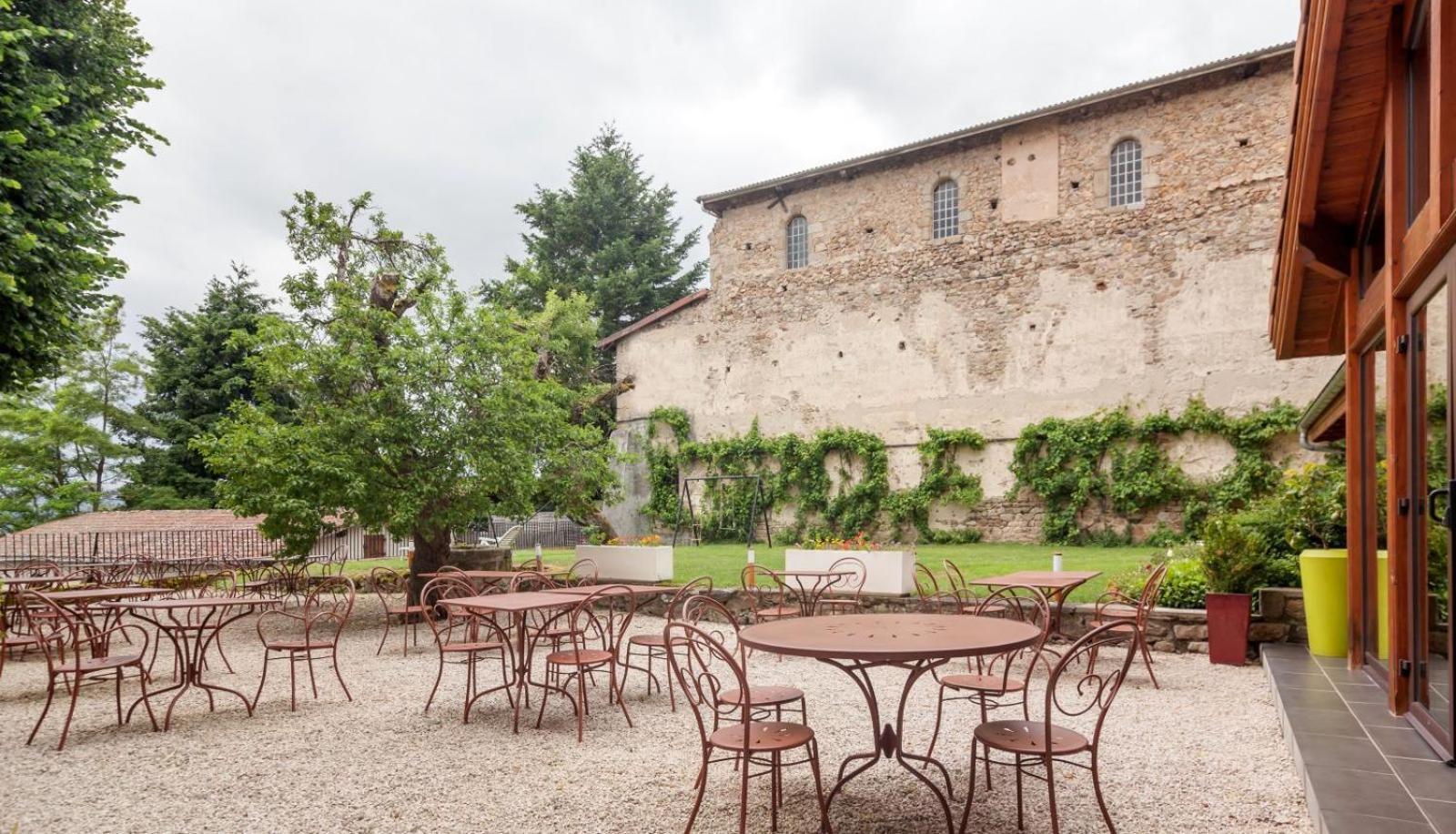 Готель Domaine Le Prieure Chaumont-le-Bourg Екстер'єр фото