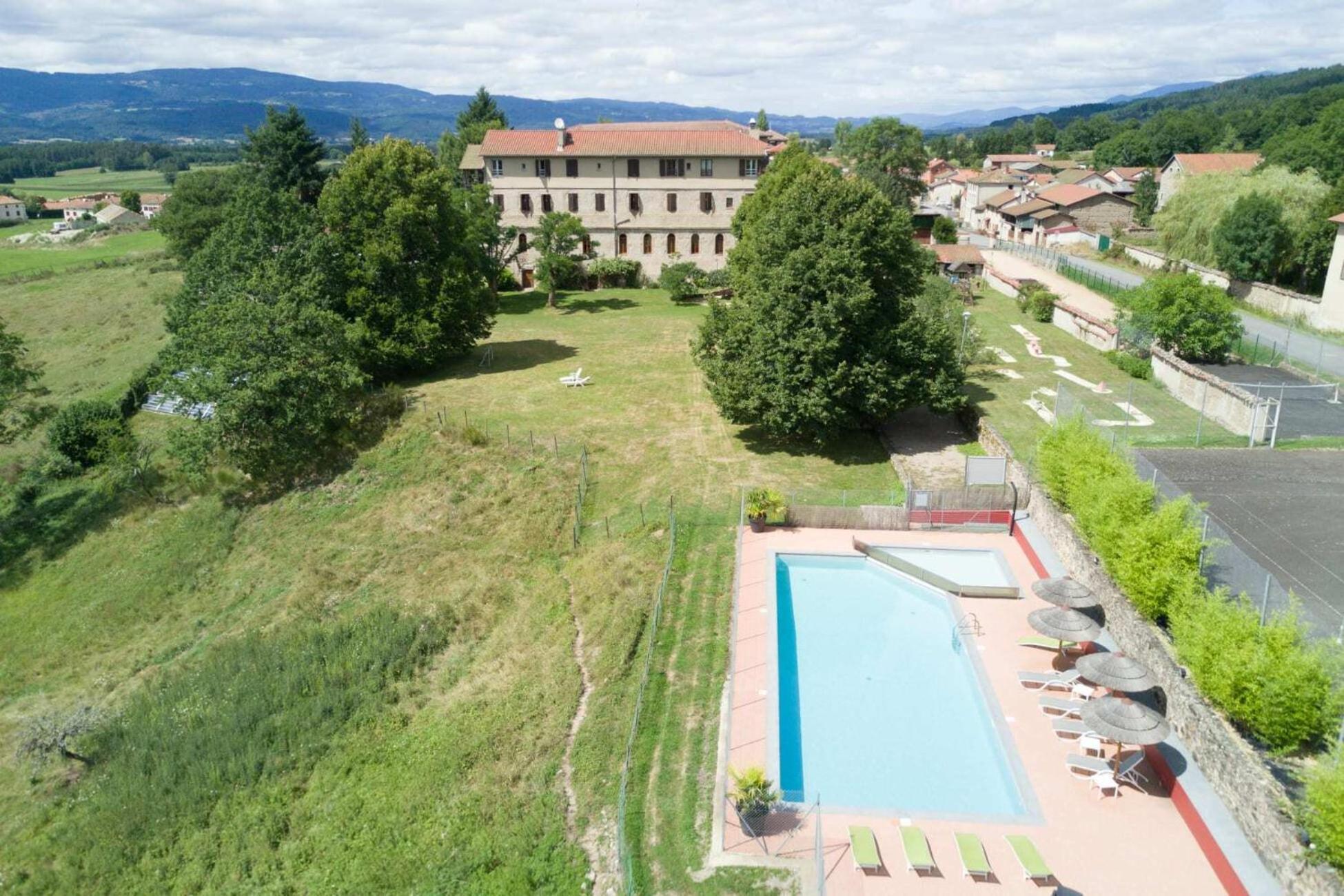 Готель Domaine Le Prieure Chaumont-le-Bourg Екстер'єр фото